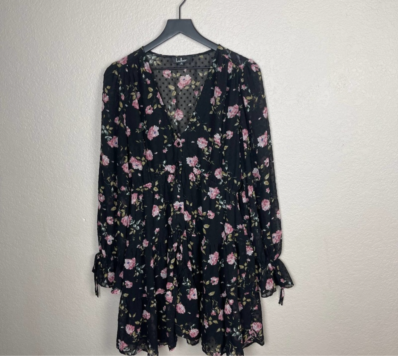 Lulus long sleeve floral dress size small